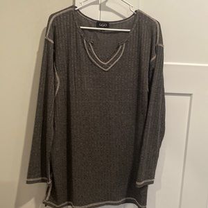 GiGiO gray shirt size M